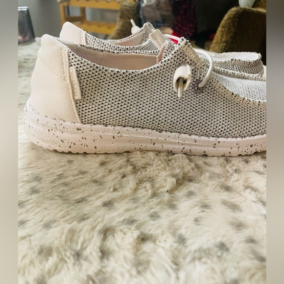 Hey Dude Wendy Sox Women's Casual Shoes, Stone White, Women's Size 6 - Picture 8 of 9